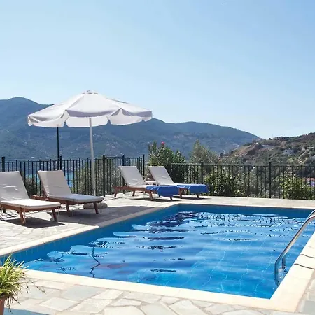 Maro Skopelos